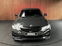 BMW 3-Serie 320i M-sport Head Up Leer Navi PDC Virtual 20'' LM velgen Climate voor en achter Matrix