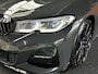 BMW 3-Serie 320i M-sport Head Up Leer Navi PDC Virtual 20'' LM velgen Climate voor en achter Matrix