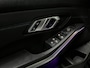 BMW 3-Serie 320i M-sport Head Up Leer Navi PDC Virtual 20'' LM velgen Climate voor en achter Matrix