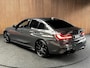 BMW 3-Serie 320i M-sport Head Up Leer Navi PDC Virtual 20'' LM velgen Climate voor en achter Matrix