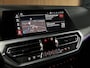 BMW 3-Serie 320i M-sport Head Up Leer Navi PDC Virtual 20'' LM velgen Climate voor en achter Matrix