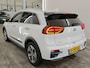 Kia Niro EV E-Niro 64 kWh 204pk ExecutiveLine | SOH 98% | Schuifdak | Warmtepomp | Stuur- Stoelverwarming | Leder | CarPlay | JBL Audio