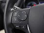 Toyota Auris 1.8 Hybrid Sport Automaat (NAVIGATIE, CAMERA, CRUISE, SPORTSTOELEN, KEYLESS, LM VELGEN, NIEUWSTAAT)