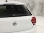Volkswagen Polo 1.0 TSI Sportline Automaat (VIRTUAL COCKPIT, APPLE CARPLAY, GROOT NAVI, CLIMATE, CAMERA, STOELVERWARMING, SPORTSTOELEN, GETINT GLAS, KEYLESS START, ADAPTIVE CRUISE, NIEUWSTAAT)