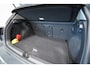 Volkswagen Golf 1.0 eTSI Life | Memory | Keyless | Stoelverwarming | 18" Velgen | LED Plus