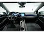 Volkswagen Golf 1.0 eTSI Life | Memory | Keyless | Stoelverwarming | 18" Velgen | LED Plus