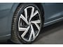 Volkswagen Golf 1.0 eTSI Life | Memory | Keyless | Stoelverwarming | 18" Velgen | LED Plus