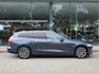 Volvo V60 2.0 B3 Plus Bright Navi / Carplay / Stoel-Stuurverw / Elek Trekhaak / Camera / Stoelmemory / BTW Auto