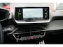 Peugeot 208 1.2 PureTech Allure Pack + CAMERA / 3D COCKPIT / STOELVERWARMING / APPLE CARPLAY / TREKHAAK