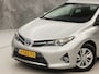 Toyota Auris Touring Sports 1.8 Hybrid Sport Automaat (NAVIGATIE, CLIMATE, CAMERA, SPORTSTOELEN, CRUISE, NIEUWE APK, NIEUWSTAAT)