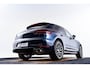 Porsche Macan 2.0 Panoramadak - Luchtvering - Privacybeglazing - Porsche Entry & Drive - Stoelverwarming voorin - Comfort Memory - Stuurwielverwarming - SportDesign dorpelbekledingen -