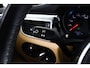 Porsche Macan 2.0 Panoramadak - Luchtvering - Privacybeglazing - Porsche Entry & Drive - Stoelverwarming voorin - Comfort Memory - Stuurwielverwarming - SportDesign dorpelbekledingen -