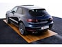 Porsche Macan 2.0 Panoramadak - Luchtvering - Privacybeglazing - Porsche Entry & Drive - Stoelverwarming voorin - Comfort Memory - Stuurwielverwarming - SportDesign dorpelbekledingen -