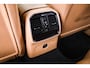 Porsche Macan 2.0 Panoramadak - Luchtvering - Privacybeglazing - Porsche Entry & Drive - Stoelverwarming voorin - Comfort Memory - Stuurwielverwarming - SportDesign dorpelbekledingen -
