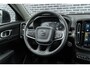 Volvo XC40 2.0 T4 Inscription | Trekhaak | Panoramadak | Achteruitrijcamera | BLIS | Cruise Control Adaptief | Elektrisch Verstelbare Voorstoelen | Navigatie | Apple Carplay | Android Auto | Keyless Entry | LED Koplampen Adaptief