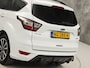 Ford Kuga 1.5 EcoBoost ST Line (PANORAMADAK, APPLE CARPLAY, GROOT NAVI, STUUR/STOELVERWARMING, CAMERA, SPORTSTOELEN, GETINT GLAS, TREKHAAK, CRUISE, NIEUWE APK, NIEUWSTAAT)