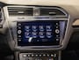 Volkswagen Tiguan 1.5 TSI ACT R-Line / 150pk / Panorama dak / Trekhaak / Achteruitrij camera / NAP / Dealer onderhouden /