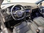 Volkswagen Tiguan 1.5 TSI ACT R-Line / 150pk / Panorama dak / Trekhaak / Achteruitrij camera / NAP / Dealer onderhouden /