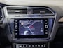 Volkswagen Tiguan 1.5 TSI ACT R-Line / 150pk / Panorama dak / Trekhaak / Achteruitrij camera / NAP / Dealer onderhouden /