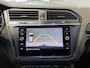 Volkswagen Tiguan 1.5 TSI ACT R-Line / 150pk / Panorama dak / Trekhaak / Achteruitrij camera / NAP / Dealer onderhouden /