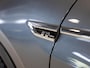Volkswagen Tiguan 1.5 TSI ACT R-Line / 150pk / Panorama dak / Trekhaak / Achteruitrij camera / NAP / Dealer onderhouden /