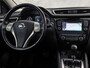Nissan Qashqai 1.2 Tekna Automaat (PANORAMADAK, NAVIGATIE, LEDER, 360 CAMERA, STOELVERWARMING, SPORTSTOELEN, GETINT GLAS, TREKHAAK, CRUISE, NIEUWSTAAT)