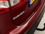 Nissan Qashqai 1.2 Tekna Automaat (PANORAMADAK, NAVIGATIE, LEDER, 360 CAMERA, STOELVERWARMING, SPORTSTOELEN, GETINT GLAS, TREKHAAK, CRUISE, NIEUWSTAAT)