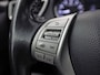 Nissan Qashqai 1.2 Tekna Automaat (PANORAMADAK, NAVIGATIE, LEDER, 360 CAMERA, STOELVERWARMING, SPORTSTOELEN, GETINT GLAS, TREKHAAK, CRUISE, NIEUWSTAAT)