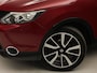 Nissan Qashqai 1.2 Tekna Automaat (PANORAMADAK, NAVIGATIE, LEDER, 360 CAMERA, STOELVERWARMING, SPORTSTOELEN, GETINT GLAS, TREKHAAK, CRUISE, NIEUWSTAAT)