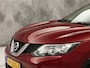 Nissan Qashqai 1.2 Tekna Automaat (PANORAMADAK, NAVIGATIE, LEDER, 360 CAMERA, STOELVERWARMING, SPORTSTOELEN, GETINT GLAS, TREKHAAK, CRUISE, NIEUWSTAAT)