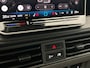 Volkswagen Crafter 35 2.0 TDI 177pk Automaat L3H3 Exclusive | INCL BPM ! | Geveerde stoel | LED Koplampen | 2x Schuifdeur | Adaptieve Cruise Control | Apple Carplay / Android Auto |