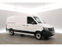 Volkswagen Crafter 2.0 TDI L3H2 140PK | Airco | Camera | 3 Zits | Trekhaak | Carplay | Elektrpakket