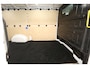 Volkswagen Crafter 2.0 TDI L3H2 140PK | Airco | Camera | 3 Zits | Trekhaak | Carplay | Elektrpakket