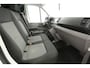 Volkswagen Crafter 2.0 TDI L3H2 140PK | Airco | Camera | 3 Zits | Trekhaak | Carplay | Elektrpakket