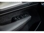 Volvo EX40 Single Motor Ext. Range Ultra Bl. Ed. Eur. 82 kWh | Harman Kardon audio | 20" | Schuif-/kanteldak | Getint Glas | Elektrische stoelverstelling | Nubuck bekleding | Adaptive Cruise Control | Dodehoekdetectie |