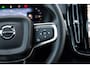 Volvo EX40 Single Motor Ext. Range Ultra Bl. Ed. Eur. 82 kWh | Harman Kardon audio | 20" | Schuif-/kanteldak | Getint Glas | Elektrische stoelverstelling | Nubuck bekleding | Adaptive Cruise Control | Dodehoekdetectie |