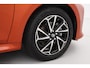 Toyota Yaris 1.5 Hybrid Dynamic | Apple Carplay / Android Auto | Stoelverwarming | Keyless | Adaptive Cruise | Clima | Camera | LED | 16 inch