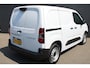 Peugeot e-Partner 136 L1 50 kWh | Fase 3 laden | Navigatie | Camera | 3-Zits | Parkeersensoren voor + achter | Apple carplay |