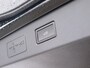 Volkswagen T-Roc R-Line First Edition 1.5 eTSI 110 kW / 150 PK SUV | Trekhaak | Panoramadak | Harman Kardon | 360 Camera | Sport Pakket | Multimedia Pakket |