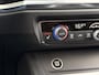 Audi Q3 35 TFSI S edition 19inch / Camera / Cruise / Carplay / Navi / Dodehoek
