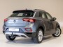 Volkswagen T-Roc 1.0 TSI Life Business / 110pk / Trekhaak / Stoelverwarming / NAP / Dealer onderhouden /