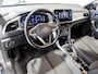 Volkswagen T-Roc 1.0 TSI Life Business / 110pk / Trekhaak / Stoelverwarming / NAP / Dealer onderhouden /