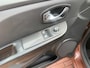 Renault Clio Estate 0.9 TCe Authentique airco navi trekhaak 93dkm