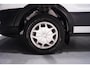 Ford Transit 2.0 TDCi 160 pk Bakwagen met Laadklep Airco Cruise Control, LxBxH 420x200x210 cm, 3-Zits