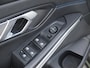 BMW 3-Serie 318i Business Edition | M-Pakket | Panoramadak | Trekhaak | Camera | Sfeerverlichting | Sportstoelen | NL-Auto |