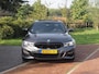 BMW 3-Serie 318i Business Edition | M-Pakket | Panoramadak | Trekhaak | Camera | Sfeerverlichting | Sportstoelen | NL-Auto |