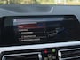 BMW 3-Serie 318i Business Edition | M-Pakket | Panoramadak | Trekhaak | Camera | Sfeerverlichting | Sportstoelen | NL-Auto |