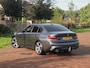 BMW 3-Serie 318i Business Edition | M-Pakket | Panoramadak | Trekhaak | Camera | Sfeerverlichting | Sportstoelen | NL-Auto |