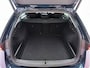 Skoda Octavia Combi 1.0 TSI Business Edition Plus Camera Sfeerverlichting Navigatie Trekhaak