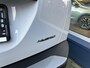 Peugeot 2008 1.2 Hybrid 145 PK Allure | NETTO DEAL | Automaat Hybride | BOUWJAAR 6-2026 DEMO MET €10.000 VOORDEEL | 360 Graden Camera | Dode Hoek Detectie | Parkeersensoren V+A | Hoge Zitpositie | Climate Control | Stoelverwarming | Navigatie via Telefoon | Dakrails | Cruise Control | Apple Carplay & Android Auto draadloos | LED Verlichting | 17" Lichtmetalen Velgen |
